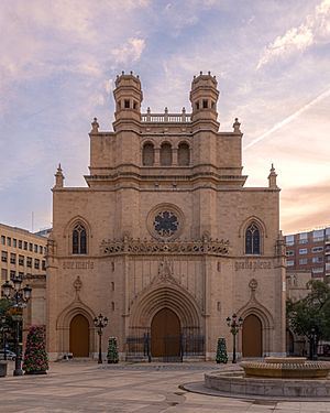 Castelló Cocathedral 2022 - west façade morning-HDR.jpg