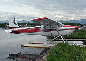 Cessna 182 N6453A