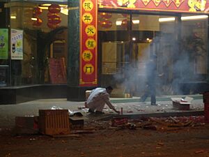 Chinesenewyearfireworkman