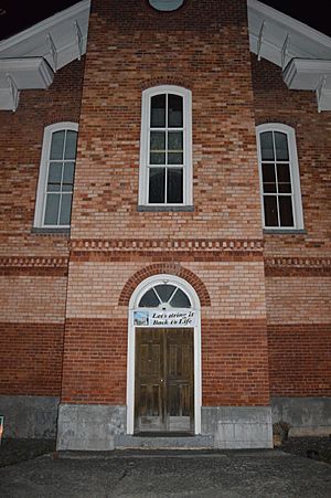 Clay County Courthouse in Hayesville, main entrance