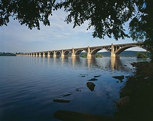 Columbia-Wrightsville Bridge.jpg