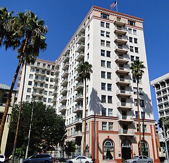Cooper Arms Apartments.jpg