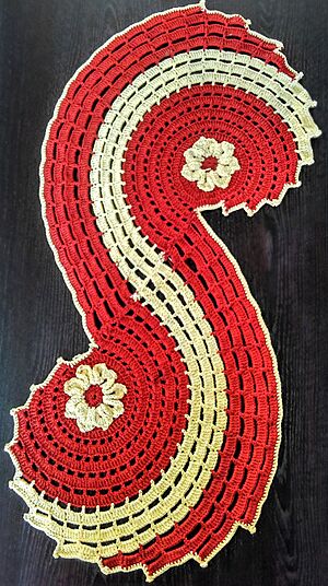Crochet table decor-1