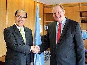Kitack Lim and Paavo Lipponen in February 2016