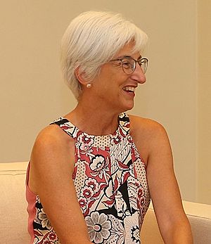 María José Segarra.jpg