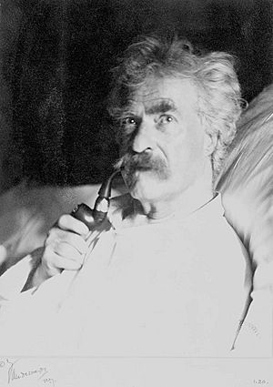 Mark Twain with pipe, 1906