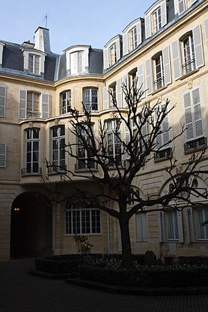 Paris Hôtel de Salm-Dyck 42
