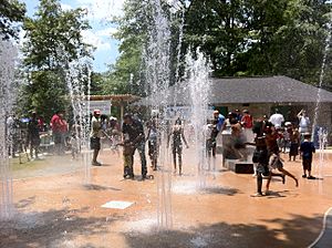 Perkerson Park Splash Pad Playing Atlanta, GA
