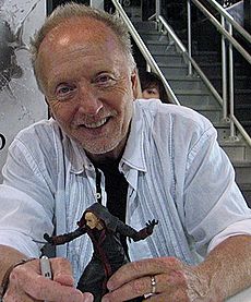 Tobin Bell at Comic Con 2010 (Cropped)