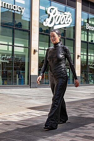 Walking Woman, Woking