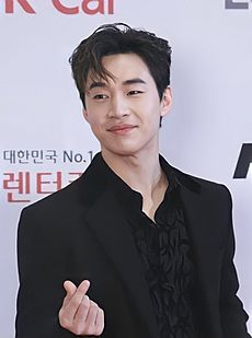 191217 Henry at the 2020 Korea First Brand Awards
