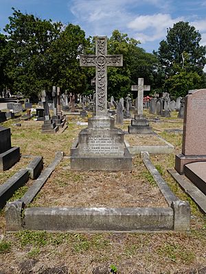 Andrew Lusk, Kensal Green Cemetery 01