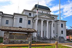 Avery County Courthouse