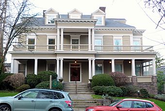 Bates-Seller House 2016 - Portland Oregon.jpg