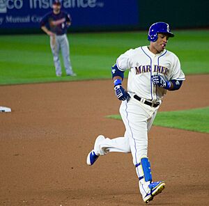 Cano Mariners May 29 2016 (cropped)
