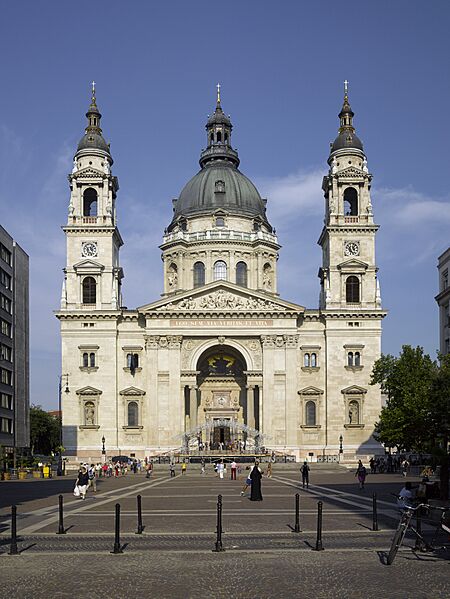 HUN-2015-Budapest-St. Stephen's Basilica