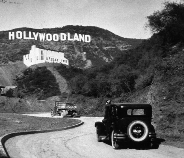 Hollywoodland Sign (cropped)