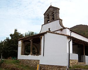 Iglesia-de-san-juan-de-llamas.jpg