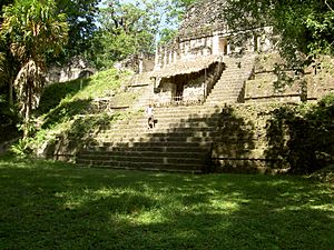 Mundo Perdido East Platform with Temple 5D-87, Templo de las Calaveras