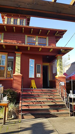 PDX Sliders, Sellwood, Portland, Oregon (2022) - 2.jpg
