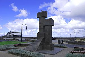 Port Melbourne Liardet Memorial
