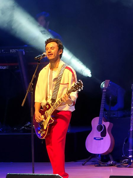 Singer Buray Hoşsöz 2022