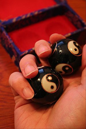 Baoding Balls in Use