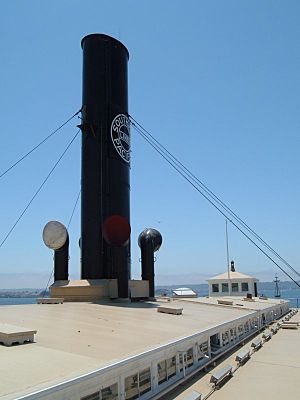 Berkeley-ferryboat-stack