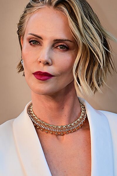 CharlizeTheron-byPhilipRomano2