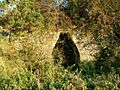 Disused lime kiln - geograph.org.uk - 577865