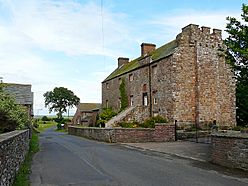 Drumburgh Castle - geograph.org.uk - 912711.jpg