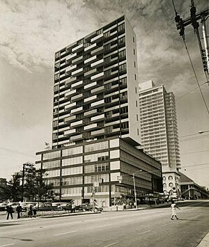 Edificio del Seguro Médico. Havana, Cuba