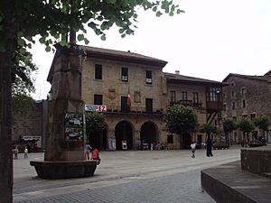 Elorrio central plaza