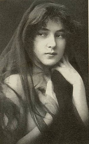 Evelyn-Nesbit-age-16,-1901