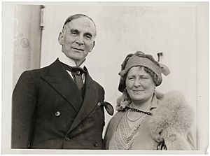 Frank O. and Mrs. Salisbury (1932).jpg