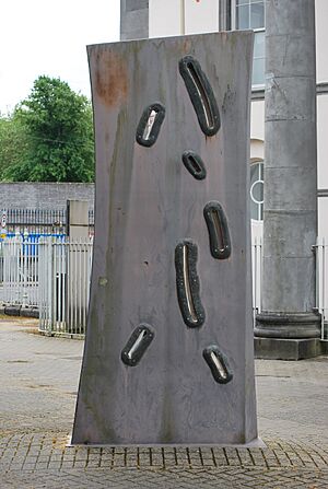 Limerick statues - 3