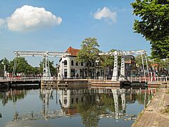 Meppel, twee ophaalbruggen foto1 2011-05-21 11.36