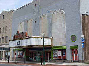 Schines Auburn Theatre May 09