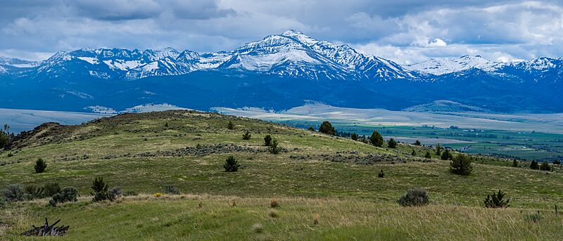 Strawberry Mountain Range