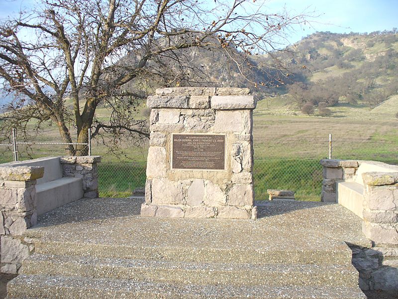 SutterButtesJohnFremontMonument