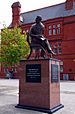The Ivor Novello statue by the Wales Millennium Centre.jpg