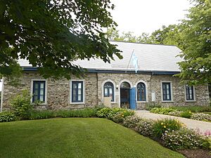 Bibliotheque Luc-Lacourciere 02