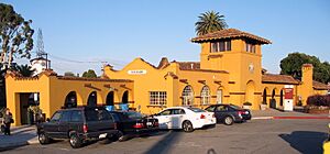 Burlingame Railroad Station, Burlingame Ave. and California Dr., Burlingame, CA 7-31-2011 7-27-36 PM