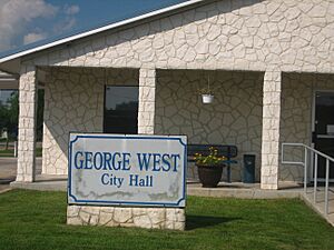 George West, TX, City Hall IMG 0974