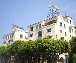 Los Altos Apartments, Los Angeles
