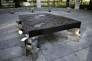 Michel Goulet, Les leçons singulières (volet II), 1990 (6049741336)
