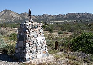 Mormon Trail Monument.jpg