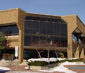 Nichols Library Exterior southeast corner