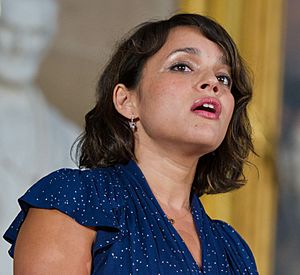 Norah Jones sings during Congressional Gold Medal Ceremony (cropped).jpg