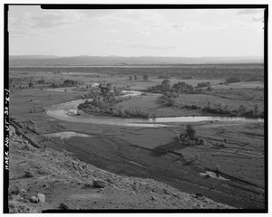 OVERALL VIEW OF CANAL AND DUCHESNE RIVER VALLEY, LOOKING SOUTHEAST - Irrigation Canals in the Uinta Basin, Rocky Point Canal, Duchesne, Duchesne County, UT HAER UTAH,7-DUCH.V,1K-1.tif